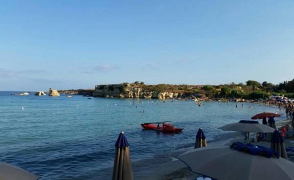Casa Roby 120 Mt Beach Fontane Bianche Esterno foto